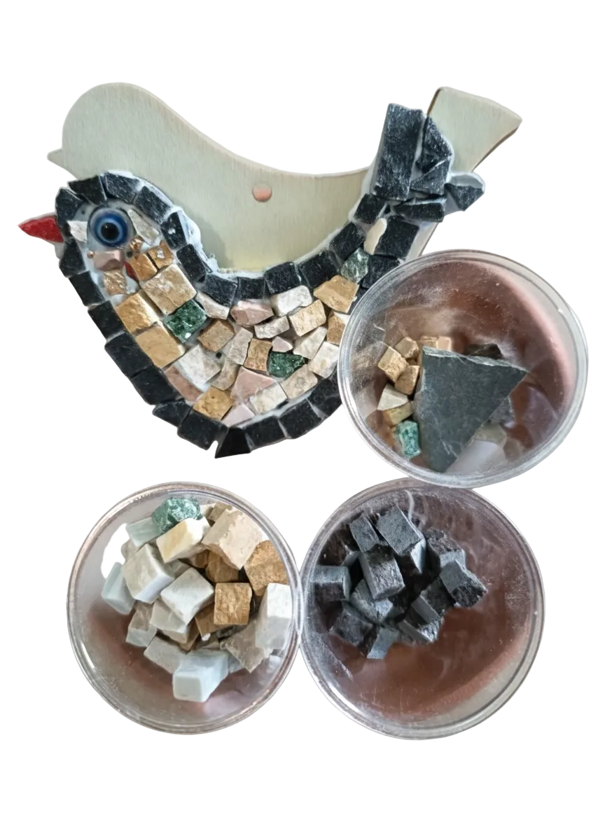 Handmade mosaic bird beige with black border - DIY Kit
Hand-cut marble tiles for mosaic bird - square and triangle pieces